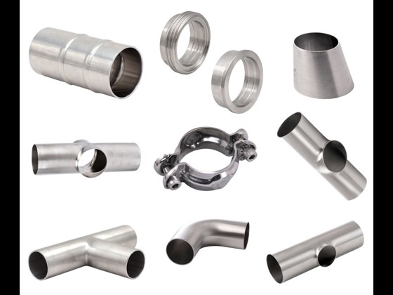 Slidstærke og hygiejniske levnedsmiddelfittings i rustfrit stål. Velegnede til krævende applikationer for produktion af fødevarer. Se udvalget her!