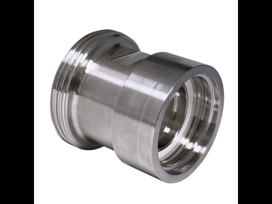 Vores rustfri IBC adapter fra SAV muffe til DN nippel er lavet i AISI 316 stål. Til specialfittings i kompromisløs industrikvalitet. Bestil hurtigt og nemt!