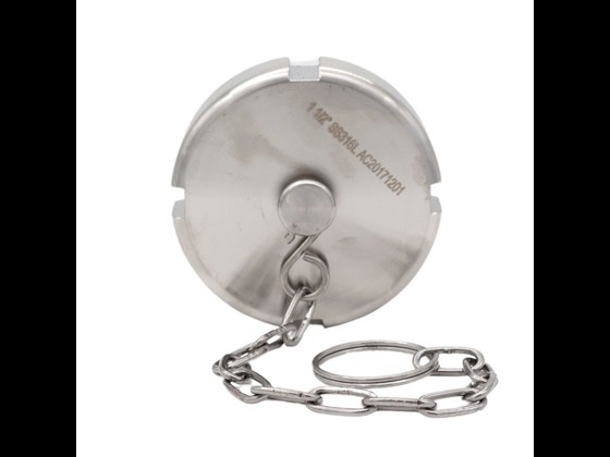 DS slutmuffe i rustfrit stål AISI 304, udformet med noter til hagenøgler og leveres med tap og kæde. Perfekt til industrielle installationer. Bestil her!