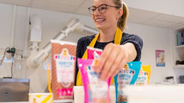 Lollipop, Krone-Is, Dream Mango & Pasjonsfrukt: Sådan skabes isklassikerne