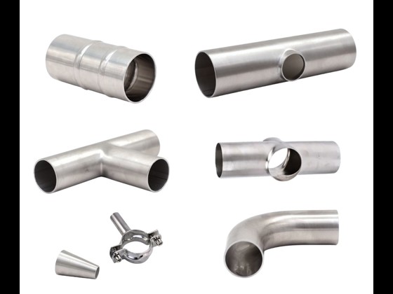Svejsefittings i høj kvalitet, fremstillet til fødevareproduktion og krævende industrielle miljøer. Sikrer lang holdbarhed og høj hygiejne. Se udvalget her!
