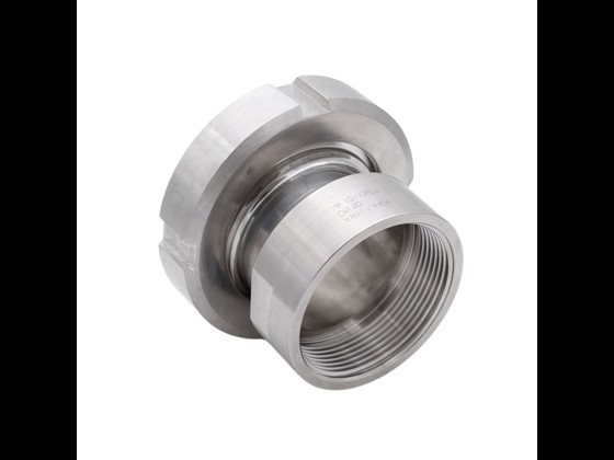 Vores rustfri DIN krave med RG muffe er fremstillet i rustfrit stål AISI 316. Bestil specialfittings af kompromisløs industriel kvalitet hos Alfotech her.